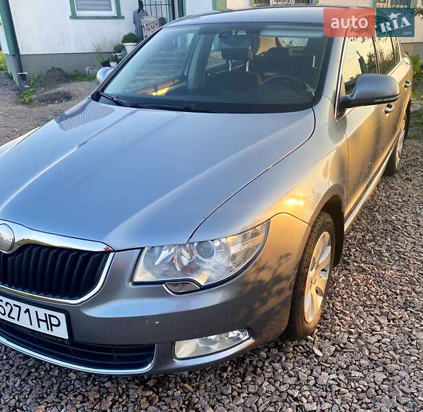 Ліфтбек Skoda Superb 2012 в Києві