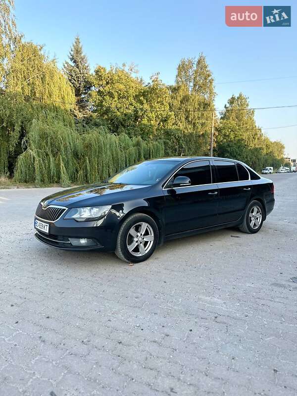 Лифтбек Skoda Superb 2014 в Львове