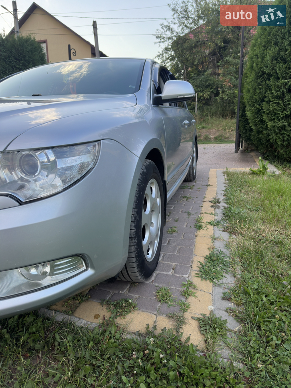 2010 Skoda Superb - мініатюра 13