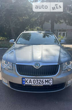 Универсал Skoda Superb 2013 в Киеве