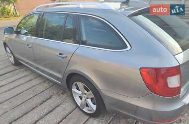 Универсал Skoda Superb 2011 в Люботине