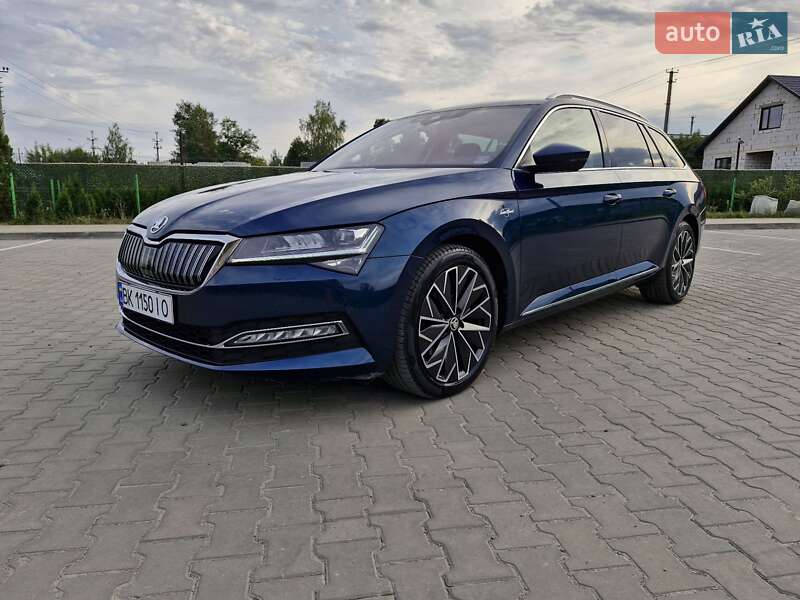 Универсал Skoda Superb 2020 в Вараше