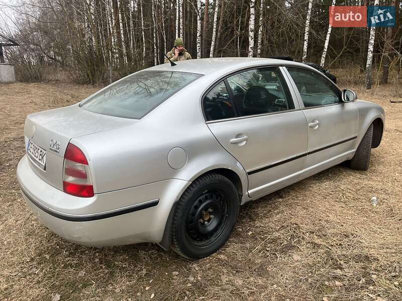 Седан Skoda Superb 2007 в Сумах