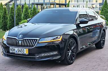 Лифтбек Skoda Superb 2019 в Стрые