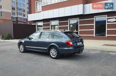 Универсал Skoda Superb 2014 в 
