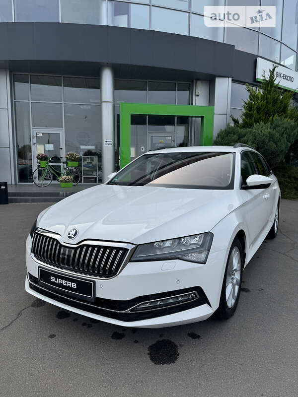 Универсал Skoda Superb 2021 в 