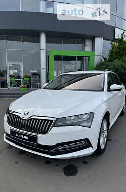 Универсал Skoda Superb 2021 в 