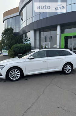 Универсал Skoda Superb 2021 в 