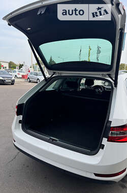 Универсал Skoda Superb 2021 в 