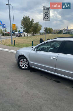 Универсал Skoda Superb 2012 в 