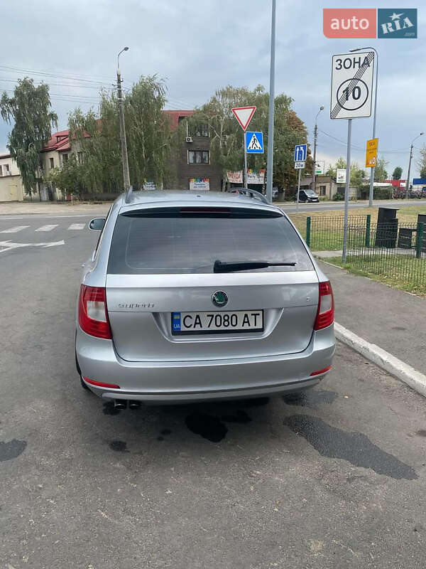 Универсал Skoda Superb 2012 в Киеве