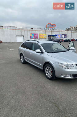 Skoda Superb 2012 Skoda Superb 2012