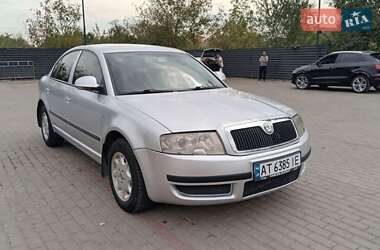 Лифтбек Skoda Superb 2008 в 
