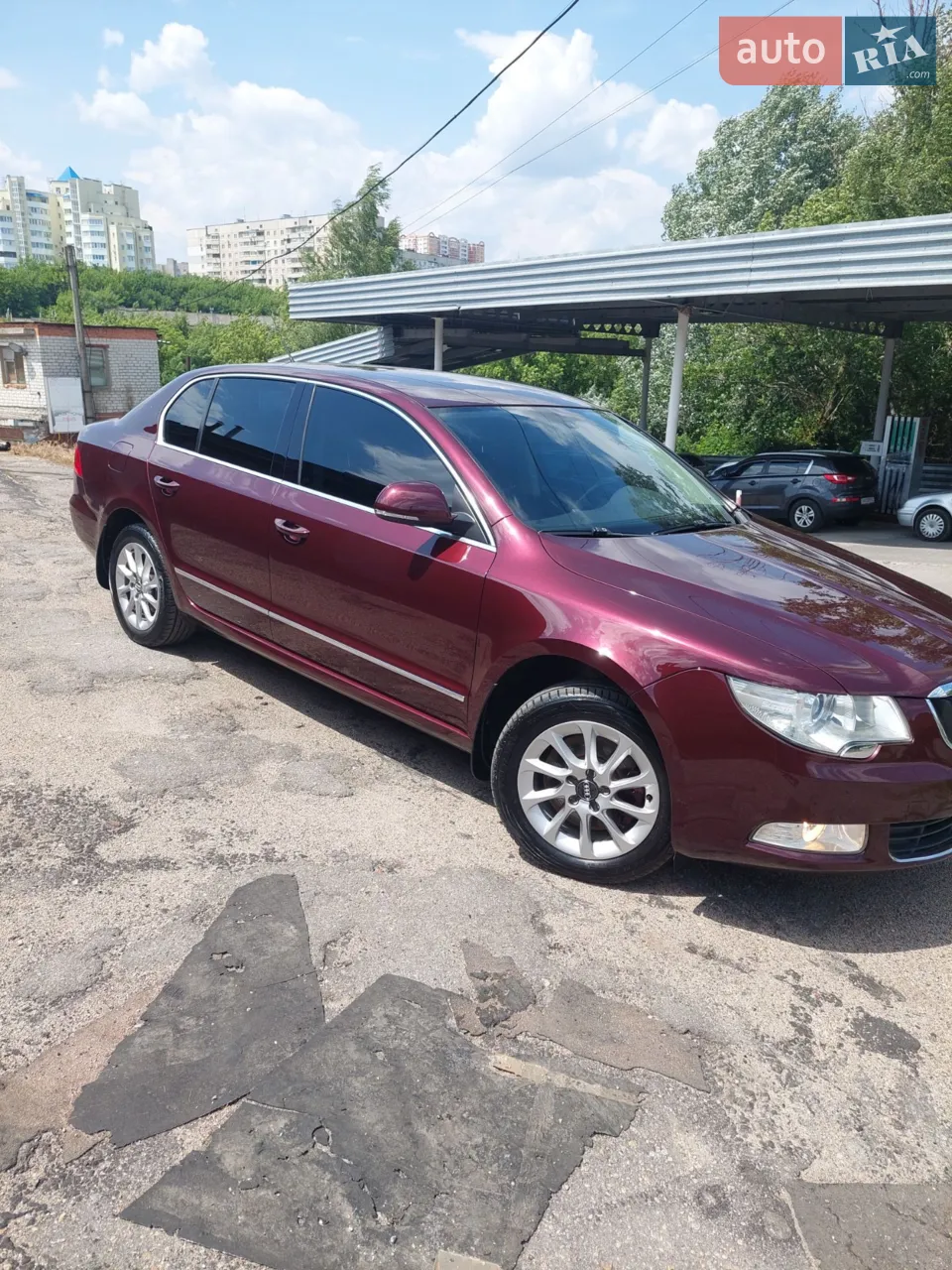 2010 Skoda Superb - мініатюра 14