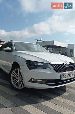 Универсал Skoda Superb 2016 в Ужгороде