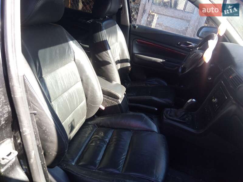 Лифтбек Skoda Superb 2002 в Межгорье