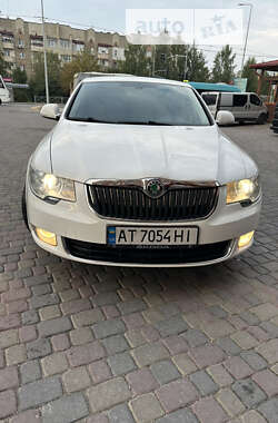 Лифтбек Skoda Superb 2010 в Тернополе