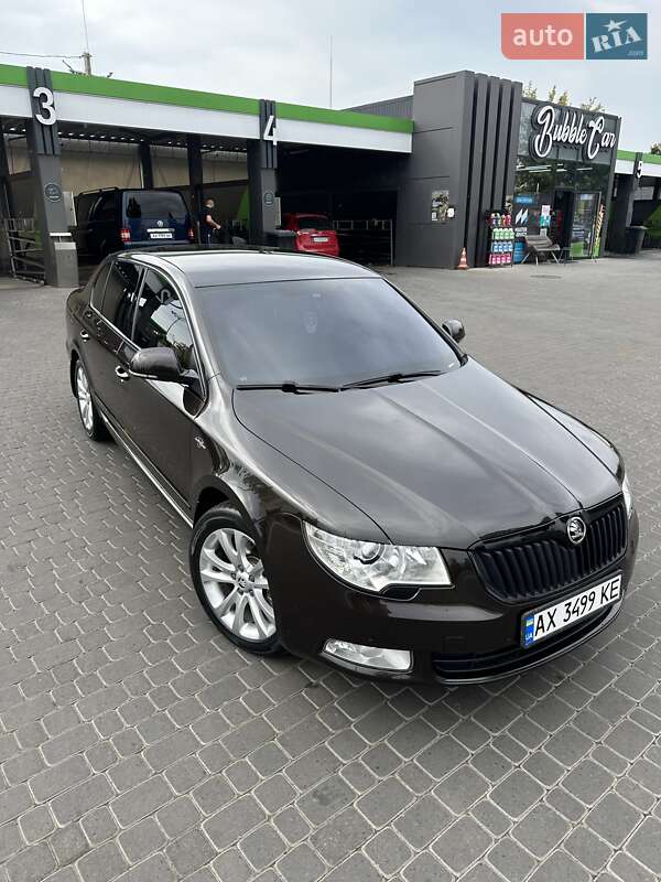 Лифтбек Skoda Superb 2013 в Харькове