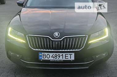 Лифтбек Skoda Superb 2018 в 