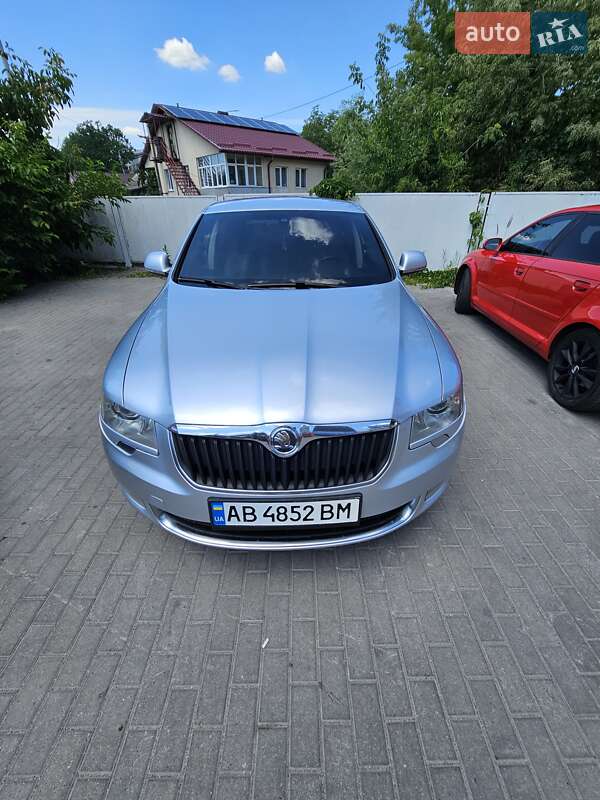 Лифтбек Skoda Superb 2012 в Виннице