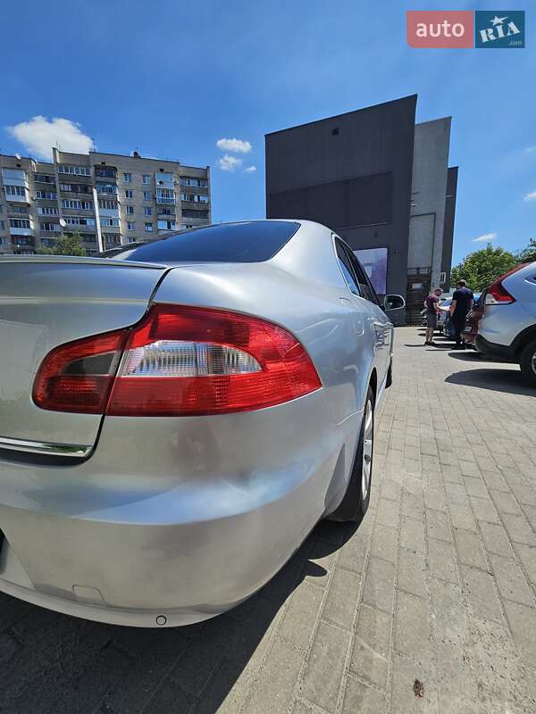 Лифтбек Skoda Superb 2012 в Виннице