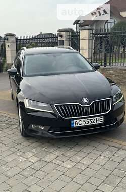 Универсал Skoda Superb 2016 в Луцке