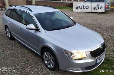 Универсал Skoda Superb 2011 в Черновцах