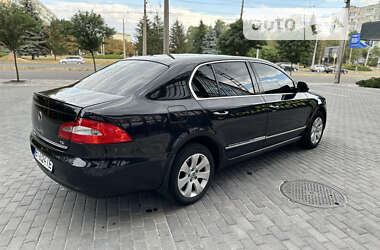 Лифтбек Skoda Superb 2012 в Полтаве