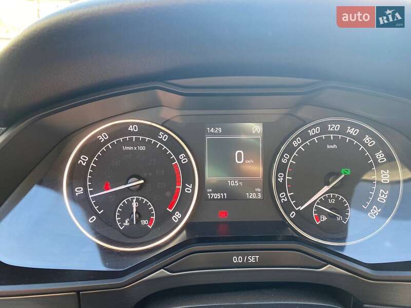 Универсал Skoda Superb 2015 в Луцке