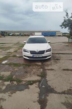 Універсал Skoda Superb 2015 в Сумах