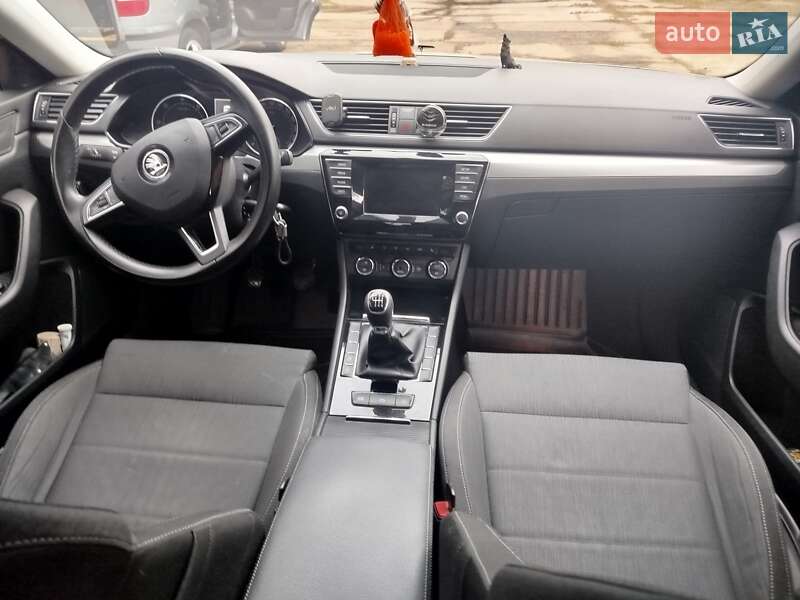Универсал Skoda Superb 2015 в Сумах