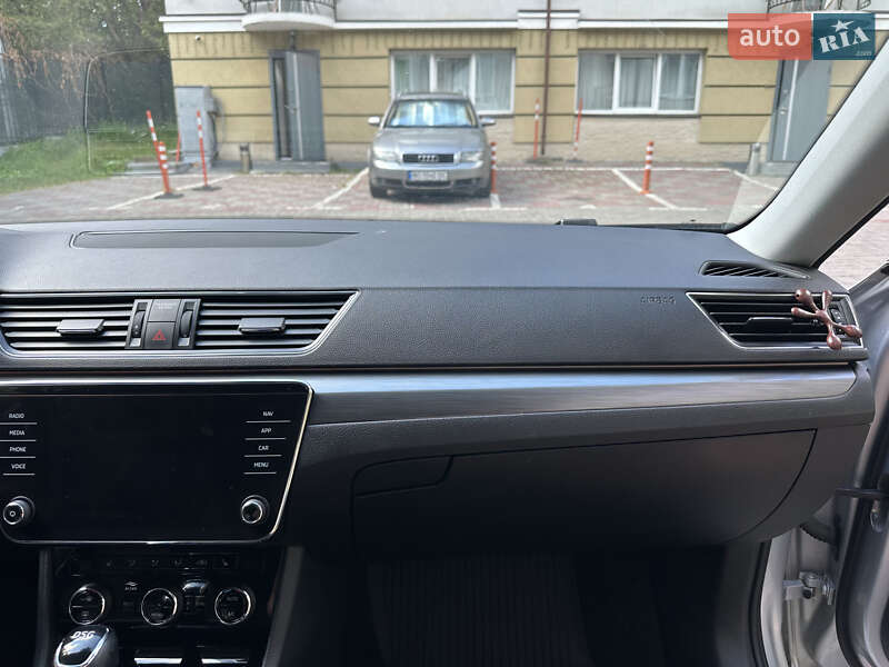 Лифтбек Skoda Superb 2018 в Киеве