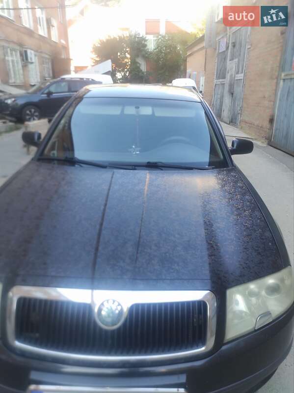 Лифтбек Skoda Superb 2006 в 