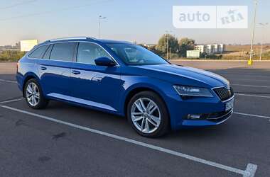 Універсал Skoda Superb 2019 в Рівному