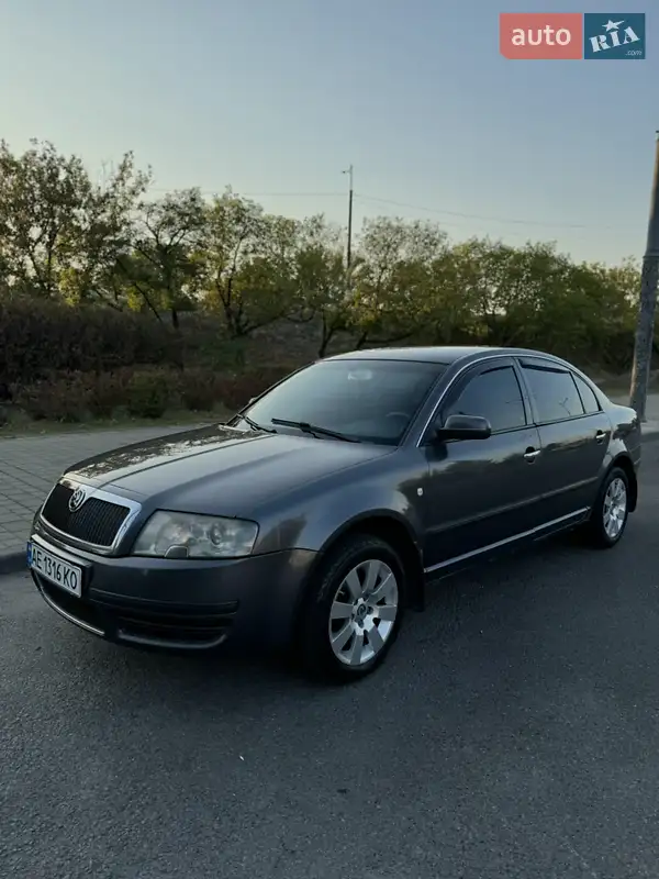 Skoda Superb 2006