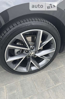 Универсал Skoda Superb 2020 в 