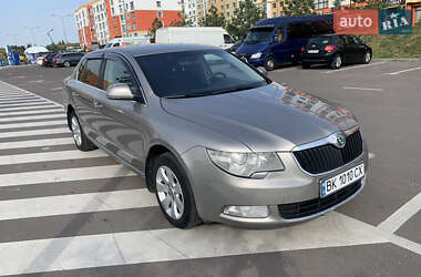 Skoda Superb 2012