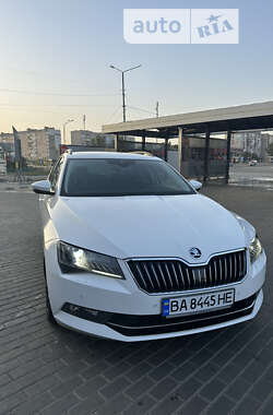 Универсал Skoda Superb 2018 в Александрие