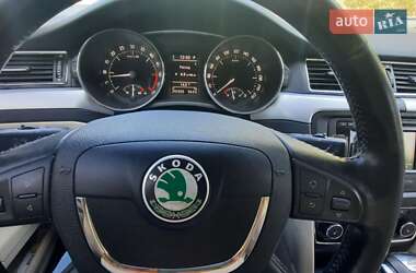 Універсал Skoda Superb 2012 в Бориславі