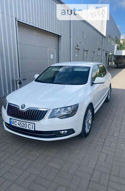 Лифтбек Skoda Superb 2013 в Луцке