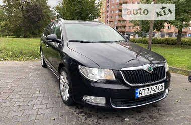 Универсал Skoda Superb 2010 в Ивано-Франковске