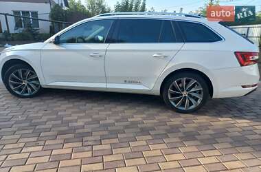 Универсал Skoda Superb 2019 в 