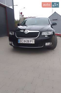 Skoda Superb 2011