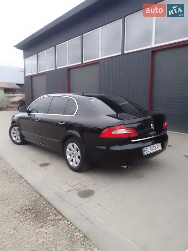 Skoda Superb 2011 VIN TMBAJ73T3C9036183 фото оголошення 3 з 50