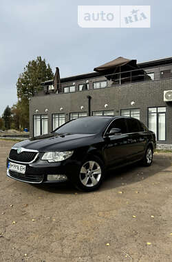 Ліфтбек Skoda Superb 2012 в Тростянці