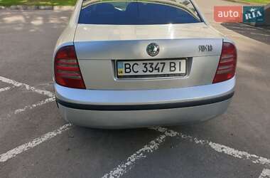 Лифтбек Skoda Superb 2006 в 