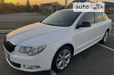 Лифтбек Skoda Superb 2009 в Луцке