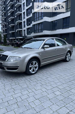 Лифтбек Skoda Superb 2005 в Ивано-Франковске