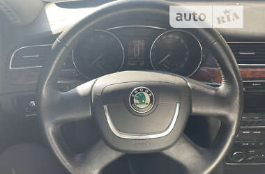 Лифтбек Skoda Superb 2011 в Кривом Роге