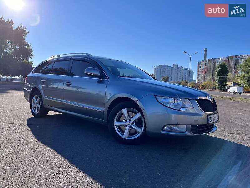 Універсал Skoda Superb 2010 в Черкасах